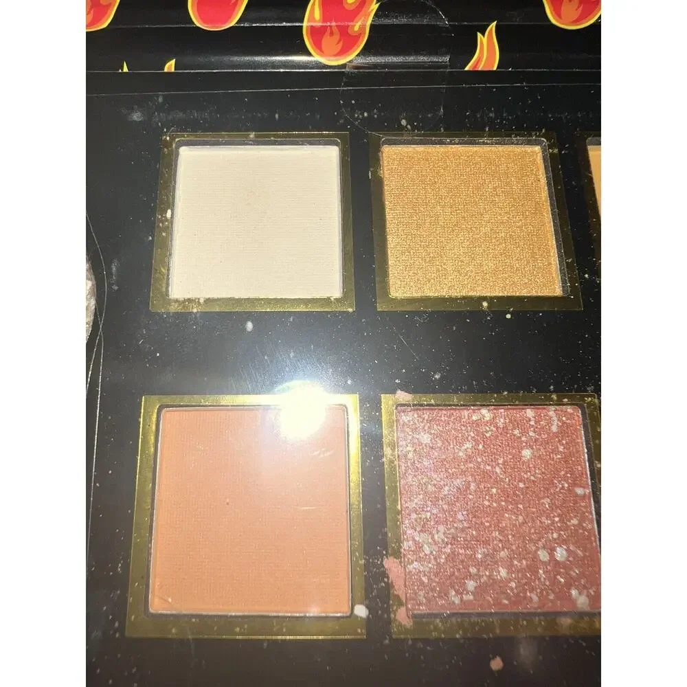 NEW Cheetos Flamin' Hot Eyeshadow Palette Makeup Eye Shadow